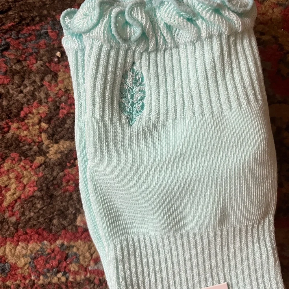 Final price ✨NWT FP movement classic ruffle socks - Picture 3 of 3